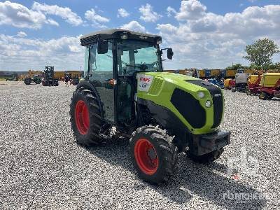 CLAAS NEXOS 240VL - Traktor: slika CLAAS NEXOS 240VL - Traktor CLAAS NEXOS 240VL - Traktor: slika CLAAS NEXOS 240VL - Traktor