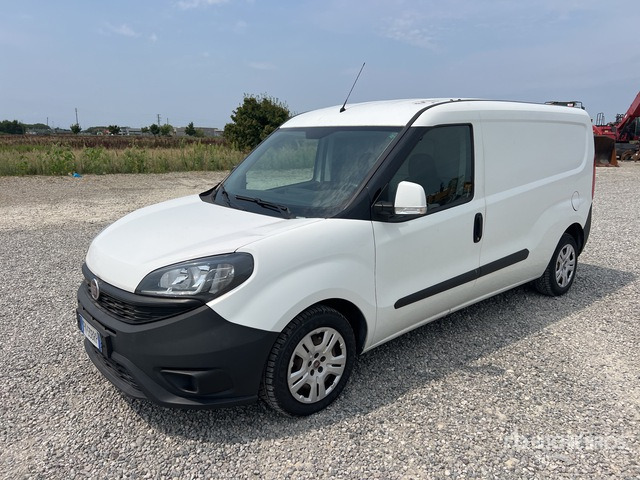 Fiat Doblo Cargo Van Truck - Furgon: slika Fiat Doblo Cargo Van Truck - Furgon Fiat Doblo Cargo Van Truck - Furgon: slika Fiat Doblo Cargo Van Truck - Furgon