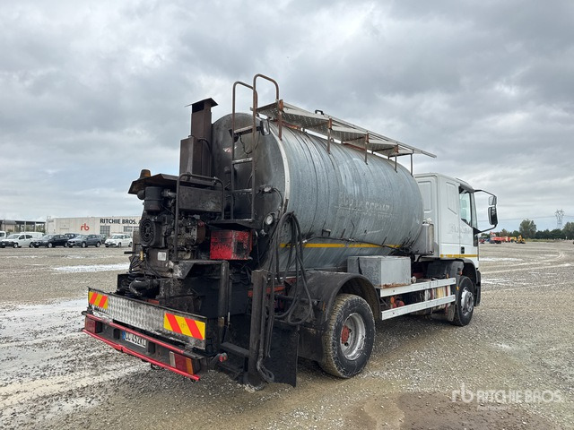 Iveco Eurocargo 150E27 Asphalt Distributor Truck - Šprica za emulziju: slika Iveco Eurocargo 150E27 Asphalt Distributor Truck - Šprica za emulziju Iveco Eurocargo 150E27 Asphalt Distributor Truck - Šprica za emulziju: slika Iveco Eurocargo 150E27 Asphalt Distributor Truck - Šprica za emulziju