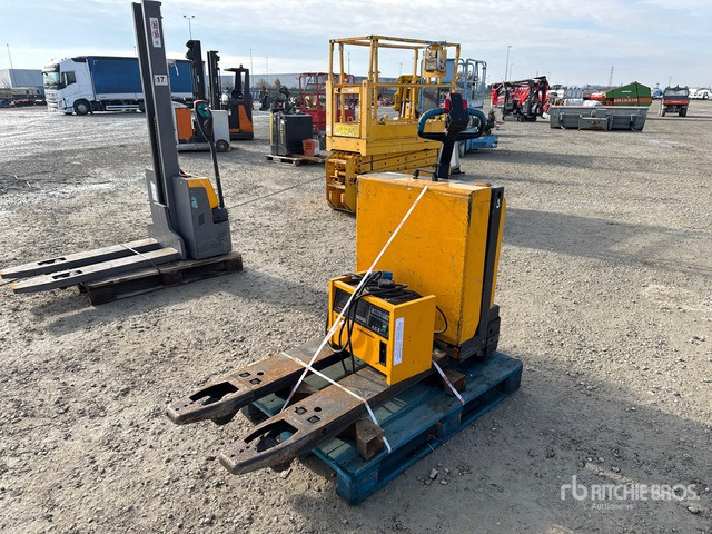 Jungheinrich EJE RA 20G Pallet Jack - Paletni viličar: slika Jungheinrich EJE RA 20G Pallet Jack - Paletni viličar Jungheinrich EJE RA 20G Pallet Jack - Paletni viličar: slika Jungheinrich EJE RA 20G Pallet Jack - Paletni viličar