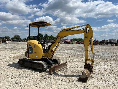 KOMATSU PC26MR-3 - Mini bager: slika KOMATSU PC26MR-3 - Mini bager KOMATSU PC26MR-3 - Mini bager: slika KOMATSU PC26MR-3 - Mini bager