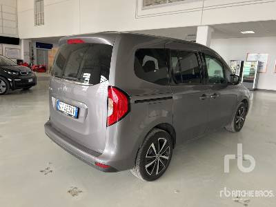 MERCEDES-BENZ EQT 200 Electric - Automobil: slika MERCEDES-BENZ EQT 200 Electric - Automobil MERCEDES-BENZ EQT 200 Electric - Automobil: slika MERCEDES-BENZ EQT 200 Electric - Automobil
