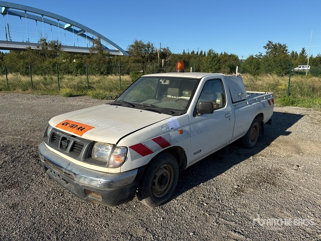 2001 Nissan 4x2 Pickup - Pick-up: slika 2001 Nissan 4x2 Pickup - Pick-up 2001 Nissan 4x2 Pickup - Pick-up: slika 2001 Nissan 4x2 Pickup - Pick-up