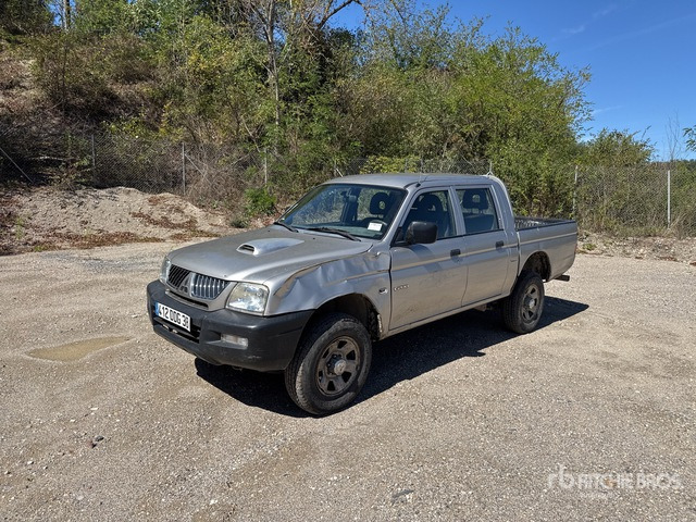 2006 Mitsubishi L200 4x4 Dual Cab Pickup - Pick-up: slika  2006 Mitsubishi L200 4x4 Dual Cab Pickup - Pick-up 2006 Mitsubishi L200 4x4 Dual Cab Pickup - Pick-up: slika  2006 Mitsubishi L200 4x4 Dual Cab Pickup - Pick-up