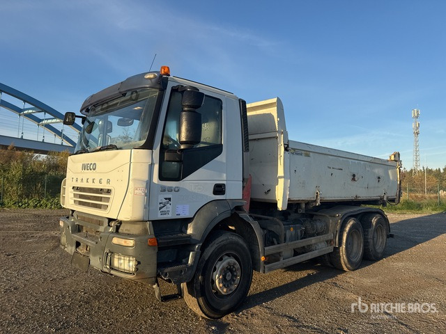 2007 Iveco Trakker 360 6x4 Camion Benne 6x4 S/A Dump Truck - Kiper: slika 2007 Iveco Trakker 360 6x4 Camion Benne 6x4 S/A Dump Truck - Kiper 2007 Iveco Trakker 360 6x4 Camion Benne 6x4 S/A Dump Truck - Kiper: slika 2007 Iveco Trakker 360 6x4 Camion Benne 6x4 S/A Dump Truck - Kiper
