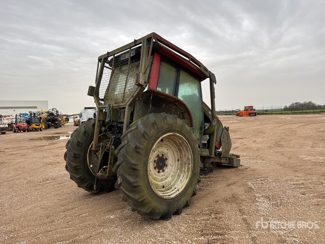 2009 Valtra N101 4x4 Tracteur Agricole (Inoperable) 4WD Tractor - Traktor: slika 2009 Valtra N101 4x4 Tracteur Agricole (Inoperable) 4WD Tractor - Traktor 2009 Valtra N101 4x4 Tracteur Agricole (Inoperable) 4WD Tractor - Traktor: slika 2009 Valtra N101 4x4 Tracteur Agricole (Inoperable) 4WD Tractor - Traktor