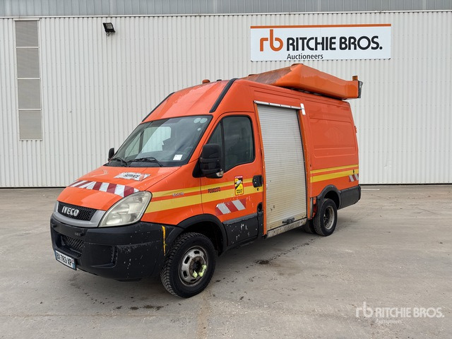 2011 Iveco 50C15 4x2 Vehicule Utilitaire Van Truck - Kamion sandučar: slika 2011 Iveco 50C15 4x2 Vehicule Utilitaire Van Truck - Kamion sandučar 2011 Iveco 50C15 4x2 Vehicule Utilitaire Van Truck - Kamion sandučar: slika 2011 Iveco 50C15 4x2 Vehicule Utilitaire Van Truck - Kamion sandučar
