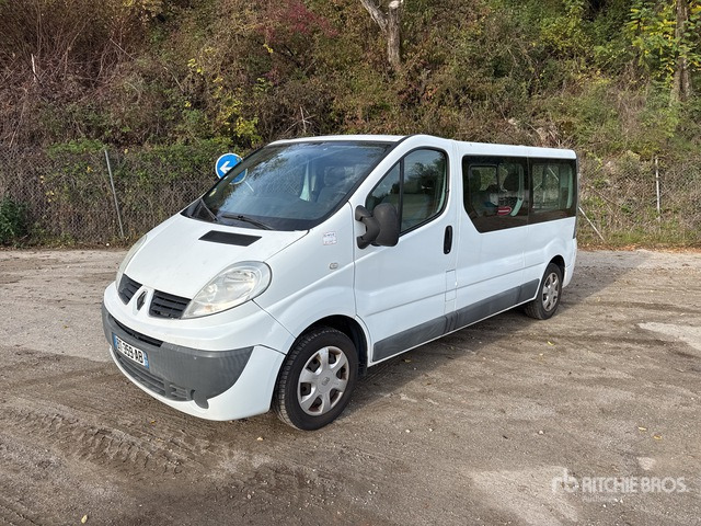 2011 Renault Trafic Minibus Minivan - Putnički kombi: slika 2011 Renault Trafic Minibus Minivan - Putnički kombi 2011 Renault Trafic Minibus Minivan - Putnički kombi: slika 2011 Renault Trafic Minibus Minivan - Putnički kombi