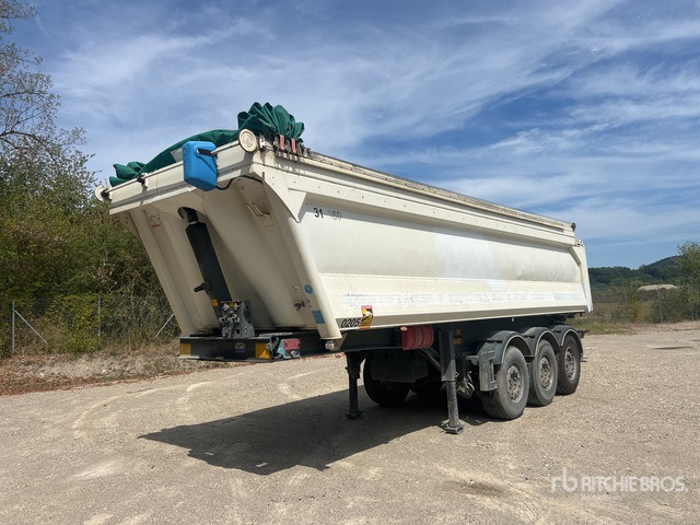 2012 Benalu C34CMS01 Tri/A Semi-Remorque Benne 3 Essieux End Dump Trailer - Malčer: slika 2012 Benalu C34CMS01 Tri/A Semi-Remorque Benne 3 Essieux End Dump Trailer - Malčer 2012 Benalu C34CMS01 Tri/A Semi-Remorque Benne 3 Essieux End Dump Trailer - Malčer: slika 2012 Benalu C34CMS01 Tri/A Semi-Remorque Benne 3 Essieux End Dump Trailer - Malčer
