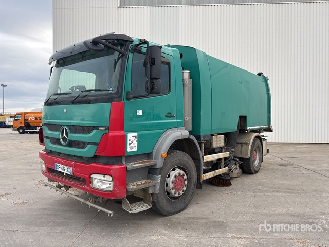 2012 Mercedes-Benz Axor 2012 Brock 7M3 on Balayeuse Sweeper Truck - Cestovna čistilica: slika 2012 Mercedes-Benz Axor 2012 Brock 7M3 on Balayeuse Sweeper Truck - Cestovna čistilica 2012 Mercedes-Benz Axor 2012 Brock 7M3 on Balayeuse Sweeper Truck - Cestovna čistilica: slika 2012 Mercedes-Benz Axor 2012 Brock 7M3 on Balayeuse Sweeper Truck - Cestovna čistilica