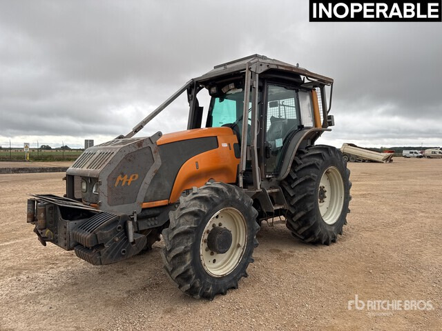 2012 Valtra T121 Tracteur Agricole (Inoperable) 4WD Tractor - Traktor: slika 2012 Valtra T121 Tracteur Agricole (Inoperable) 4WD Tractor - Traktor 2012 Valtra T121 Tracteur Agricole (Inoperable) 4WD Tractor - Traktor: slika 2012 Valtra T121 Tracteur Agricole (Inoperable) 4WD Tractor - Traktor