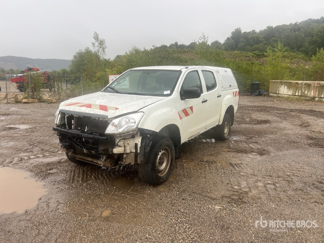 2013 Isuzu D-MAX 4x4 Dual Cab (Inoperable) Pickup - Pick-up: slika 2013 Isuzu D-MAX 4x4 Dual Cab (Inoperable) Pickup - Pick-up 2013 Isuzu D-MAX 4x4 Dual Cab (Inoperable) Pickup - Pick-up: slika 2013 Isuzu D-MAX 4x4 Dual Cab (Inoperable) Pickup - Pick-up