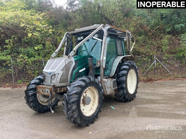 2013 Valtra N143 4x4 Tracteur Forestier (Inoperable) 4WD Tractor - Traktor: slika 2013 Valtra N143 4x4 Tracteur Forestier (Inoperable) 4WD Tractor - Traktor 2013 Valtra N143 4x4 Tracteur Forestier (Inoperable) 4WD Tractor - Traktor: slika 2013 Valtra N143 4x4 Tracteur Forestier (Inoperable) 4WD Tractor - Traktor