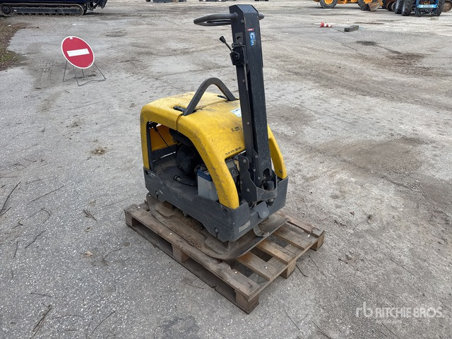 2014 Atlas Copco LG400 Vibratory Plate Compactor - Vibro ploča: slika 2014 Atlas Copco LG400 Vibratory Plate Compactor - Vibro ploča 2014 Atlas Copco LG400 Vibratory Plate Compactor - Vibro ploča: slika 2014 Atlas Copco LG400 Vibratory Plate Compactor - Vibro ploča