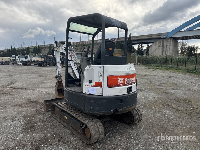 2014 Bobcat E32EM Mini-Pelle Mini Excavator: <6.6t - Mini bager: slika 2014 Bobcat E32EM Mini-Pelle Mini Excavator: <6.6t - Mini bager 2014 Bobcat E32EM Mini-Pelle Mini Excavator: <6.6t - Mini bager: slika 2014 Bobcat E32EM Mini-Pelle Mini Excavator: <6.6t - Mini bager