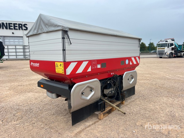 2017 Kverneland Exacta TLX 3900 Geospread 36 m 3-Point 3900 L Epandeur A ... Fertilizer Spreader - Rasipač gnojiva: slika  2017 Kverneland Exacta TLX 3900 Geospread 36 m 3-Point 3900 L Epandeur A ... Fertilizer Spreader - Rasipač gnojiva 2017 Kverneland Exacta TLX 3900 Geospread 36 m 3-Point 3900 L Epandeur A ... Fertilizer Spreader - Rasipač gnojiva: slika  2017 Kverneland Exacta TLX 3900 Geospread 36 m 3-Point 3900 L Epandeur A ... Fertilizer Spreader - Rasipač gnojiva