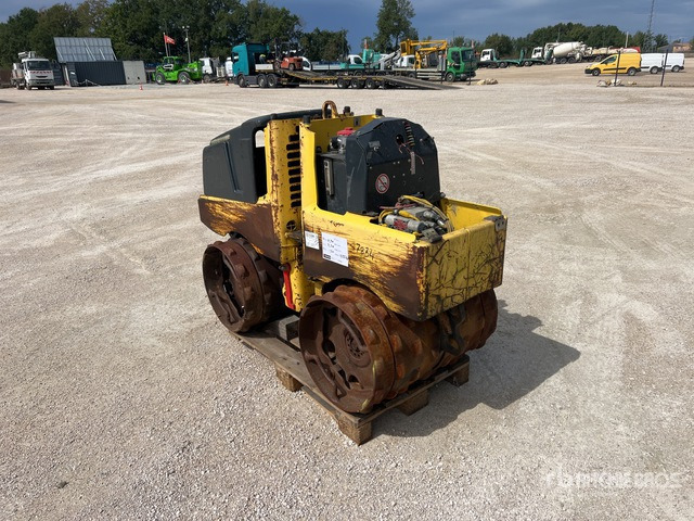 Bomag BMP 8500 Rouleau de compactage - Mini valjak: slika Bomag BMP 8500 Rouleau de compactage - Mini valjak Bomag BMP 8500 Rouleau de compactage - Mini valjak: slika Bomag BMP 8500 Rouleau de compactage - Mini valjak
