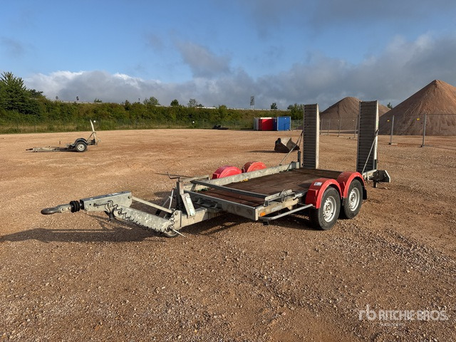 Hubiere TPG352R Equipment Trailer - Prikolica s niskim utovarivačem: slika Hubiere TPG352R Equipment Trailer - Prikolica s niskim utovarivačem Hubiere TPG352R Equipment Trailer - Prikolica s niskim utovarivačem: slika Hubiere TPG352R Equipment Trailer - Prikolica s niskim utovarivačem