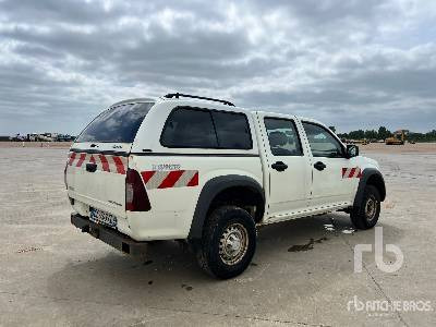 ISUZU D-MAX 4x4 Crew Cab - Pick-up: slika ISUZU D-MAX 4x4 Crew Cab - Pick-up ISUZU D-MAX 4x4 Crew Cab - Pick-up: slika ISUZU D-MAX 4x4 Crew Cab - Pick-up