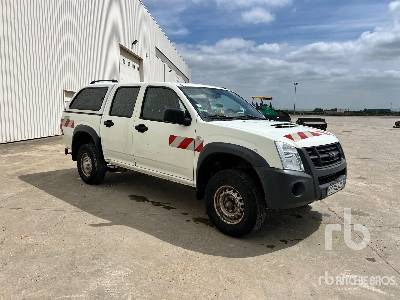 ISUZU D-MAX 4x4 Crew Cab - Pick-up: slika ISUZU D-MAX 4x4 Crew Cab - Pick-up ISUZU D-MAX 4x4 Crew Cab - Pick-up: slika ISUZU D-MAX 4x4 Crew Cab - Pick-up