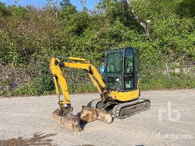 KOMATSU PC26MR3 Mini-Pelle - Mini bager: slika KOMATSU PC26MR3 Mini-Pelle - Mini bager KOMATSU PC26MR3 Mini-Pelle - Mini bager: slika KOMATSU PC26MR3 Mini-Pelle - Mini bager