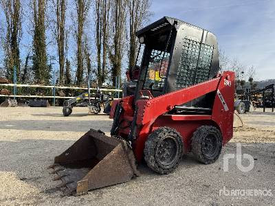 MANITOU 850RF Chargeuse Compacte - Mini utovarivač: slika MANITOU 850RF Chargeuse Compacte - Mini utovarivač MANITOU 850RF Chargeuse Compacte - Mini utovarivač: slika MANITOU 850RF Chargeuse Compacte - Mini utovarivač