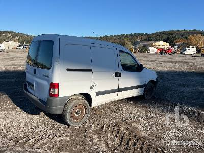PEUGEOT PARTNER Vehicule Utilitaire (Inoperable) - Furgon: slika PEUGEOT PARTNER Vehicule Utilitaire (Inoperable) - Furgon PEUGEOT PARTNER Vehicule Utilitaire (Inoperable) - Furgon: slika PEUGEOT PARTNER Vehicule Utilitaire (Inoperable) - Furgon