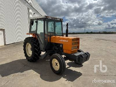 RENAULT 551S Tracteur Agricole - Traktor: slika RENAULT 551S Tracteur Agricole - Traktor RENAULT 551S Tracteur Agricole - Traktor: slika RENAULT 551S Tracteur Agricole - Traktor