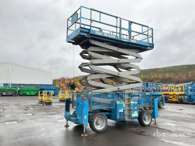 2010 Genie GS-5390 4x4 Diesel Scissor Lift - Škarasta podizna platforma: slika 2010 Genie GS-5390 4x4 Diesel Scissor Lift - Škarasta podizna platforma 2010 Genie GS-5390 4x4 Diesel Scissor Lift - Škarasta podizna platforma: slika 2010 Genie GS-5390 4x4 Diesel Scissor Lift - Škarasta podizna platforma