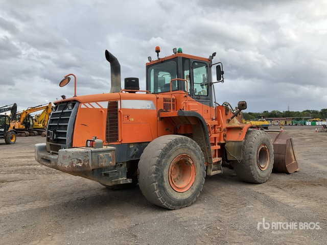 2011 Doosan DL300 Wheel Loader - Utovarivač na kotačima: slika 2011 Doosan DL300 Wheel Loader - Utovarivač na kotačima 2011 Doosan DL300 Wheel Loader - Utovarivač na kotačima: slika 2011 Doosan DL300 Wheel Loader - Utovarivač na kotačima