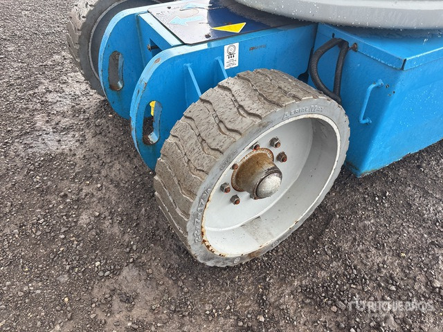 2013 Genie Z30/20NRJ 2WD Electric Articulating Boom Lift - Zglobni krak: slika 2013 Genie Z30/20NRJ 2WD Electric Articulating Boom Lift - Zglobni krak 2013 Genie Z30/20NRJ 2WD Electric Articulating Boom Lift - Zglobni krak: slika 2013 Genie Z30/20NRJ 2WD Electric Articulating Boom Lift - Zglobni krak