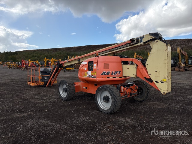 2013 JLG 600AJ 4WD Diesel Articulating Boom Lift - Zglobni krak: slika 2013 JLG 600AJ 4WD Diesel Articulating Boom Lift - Zglobni krak 2013 JLG 600AJ 4WD Diesel Articulating Boom Lift - Zglobni krak: slika 2013 JLG 600AJ 4WD Diesel Articulating Boom Lift - Zglobni krak