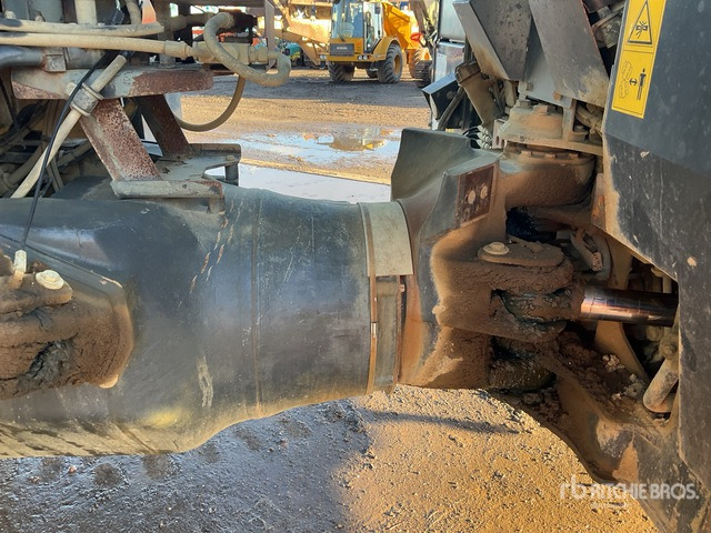 2013 Komatsu HM300-3 Articulated Dump Truck - Zglobni istovarivač: slika 2013 Komatsu HM300-3 Articulated Dump Truck - Zglobni istovarivač 2013 Komatsu HM300-3 Articulated Dump Truck - Zglobni istovarivač: slika 2013 Komatsu HM300-3 Articulated Dump Truck - Zglobni istovarivač