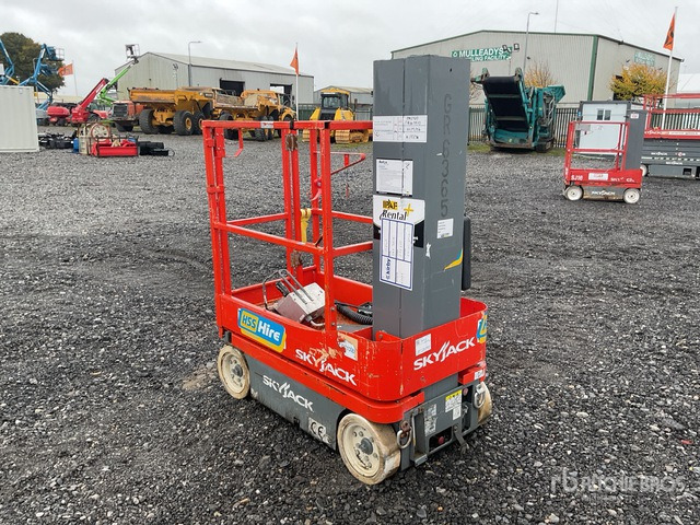 2013 Skyjack SJ16 2013 Skyjack SJ16 Vertical Mast Lift Vertical Mast Lift - Platforma za podizanje stupa u okomitom položaju: slika 2013 Skyjack SJ16 2013 Skyjack SJ16 Vertical Mast Lift Vertical Mast Lift - Platforma za podizanje stupa u okomitom položaju 2013 Skyjack SJ16 2013 Skyjack SJ16 Vertical Mast Lift Vertical Mast Lift - Platforma za podizanje stupa u okomitom položaju: slika 2013 Skyjack SJ16 2013 Skyjack SJ16 Vertical Mast Lift Vertical Mast Lift - Platforma za podizanje stupa u okomitom položaju