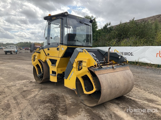 2015 Bomag BW151AD-5 Double Drum Roller - Cestovni valjak: slika 2015 Bomag BW151AD-5 Double Drum Roller - Cestovni valjak 2015 Bomag BW151AD-5 Double Drum Roller - Cestovni valjak: slika 2015 Bomag BW151AD-5 Double Drum Roller - Cestovni valjak