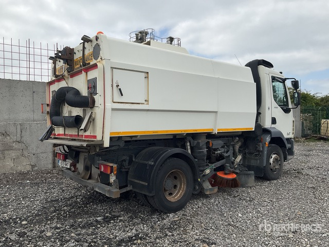 2015 DAF LF55.220 Scarab on Sweeper Truck - Cestovna čistilica: slika 2015 DAF LF55.220 Scarab on Sweeper Truck - Cestovna čistilica 2015 DAF LF55.220 Scarab on Sweeper Truck - Cestovna čistilica: slika 2015 DAF LF55.220 Scarab on Sweeper Truck - Cestovna čistilica