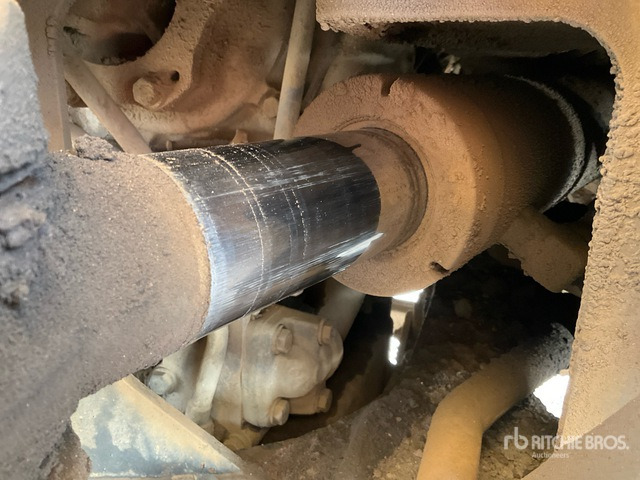 2015 Komatsu HM300-3 Articulated Dump Truck - Zglobni istovarivač: slika 2015 Komatsu HM300-3 Articulated Dump Truck - Zglobni istovarivač 2015 Komatsu HM300-3 Articulated Dump Truck - Zglobni istovarivač: slika 2015 Komatsu HM300-3 Articulated Dump Truck - Zglobni istovarivač