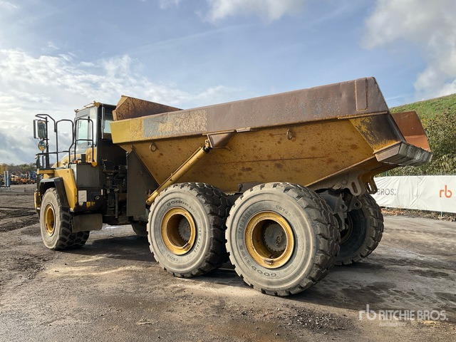 2015 Komatsu HM300-3 Articulated Dump Truck - Zglobni istovarivač: slika 2015 Komatsu HM300-3 Articulated Dump Truck - Zglobni istovarivač 2015 Komatsu HM300-3 Articulated Dump Truck - Zglobni istovarivač: slika 2015 Komatsu HM300-3 Articulated Dump Truck - Zglobni istovarivač
