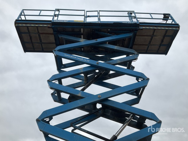 2016 Genie GS5390 4x4 Diesel Scissor Lift - Škarasta podizna platforma: slika 2016 Genie GS5390 4x4 Diesel Scissor Lift - Škarasta podizna platforma 2016 Genie GS5390 4x4 Diesel Scissor Lift - Škarasta podizna platforma: slika 2016 Genie GS5390 4x4 Diesel Scissor Lift - Škarasta podizna platforma