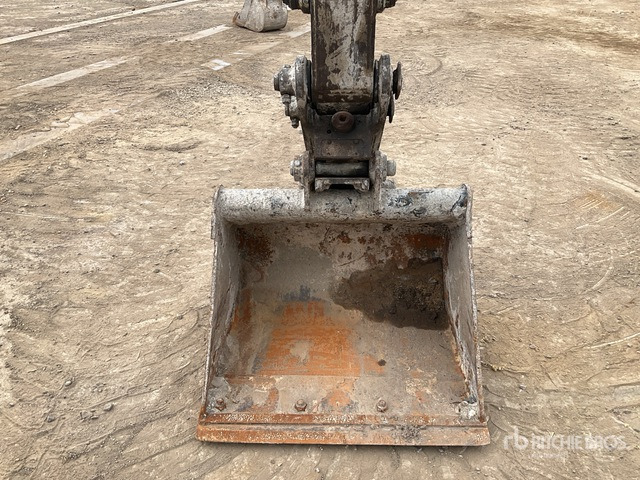 2016 Takeuchi TB230 Mini Excavator: <6.6t - Mini bager: slika 2016 Takeuchi TB230 Mini Excavator: <6.6t - Mini bager 2016 Takeuchi TB230 Mini Excavator: <6.6t - Mini bager: slika 2016 Takeuchi TB230 Mini Excavator: <6.6t - Mini bager