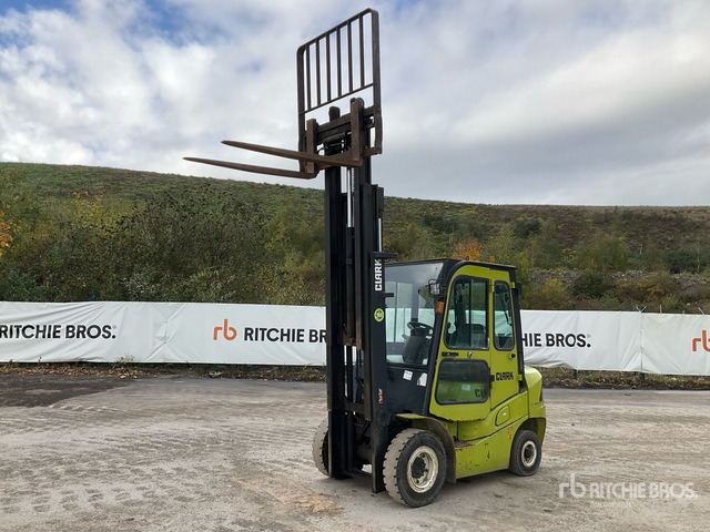 2017 Clark GTS250 2400 kg Forklift - Viličar: slika  2017 Clark GTS250 2400 kg Forklift - Viličar 2017 Clark GTS250 2400 kg Forklift - Viličar: slika  2017 Clark GTS250 2400 kg Forklift - Viličar