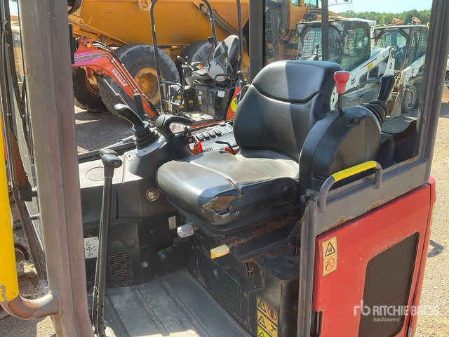 2019 JCB 16C-1 T3 Mini Excavator: <6.6t - Mini bager: slika 2019 JCB 16C-1 T3 Mini Excavator: <6.6t - Mini bager 2019 JCB 16C-1 T3 Mini Excavator: <6.6t - Mini bager: slika 2019 JCB 16C-1 T3 Mini Excavator: <6.6t - Mini bager