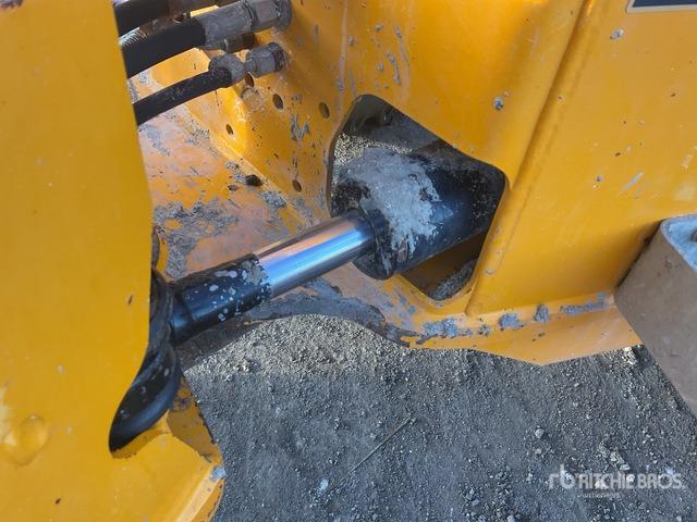 2019 Thwaites MACH580 3 ton 4x4 Swivel Dumper - Istovarivač: slika 2019 Thwaites MACH580 3 ton 4x4 Swivel Dumper - Istovarivač 2019 Thwaites MACH580 3 ton 4x4 Swivel Dumper - Istovarivač: slika 2019 Thwaites MACH580 3 ton 4x4 Swivel Dumper - Istovarivač