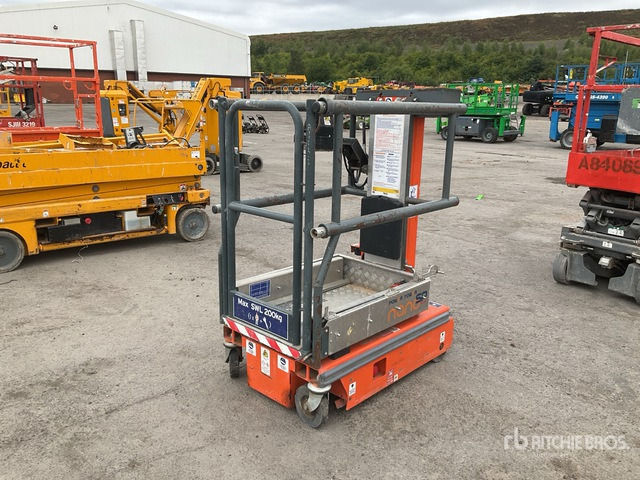 2020 Power Tower Nano SP Plus Vertical Mast Lift - Platforma za podizanje stupa u okomitom položaju: slika 2020 Power Tower Nano SP Plus Vertical Mast Lift - Platforma za podizanje stupa u okomitom položaju 2020 Power Tower Nano SP Plus Vertical Mast Lift - Platforma za podizanje stupa u okomitom položaju: slika 2020 Power Tower Nano SP Plus Vertical Mast Lift - Platforma za podizanje stupa u okomitom položaju