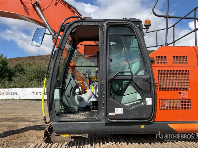 2021 Hitachi ZX225USLC-6 Tracked Excavator - Bager gusjeničar: slika 2021 Hitachi ZX225USLC-6 Tracked Excavator - Bager gusjeničar 2021 Hitachi ZX225USLC-6 Tracked Excavator - Bager gusjeničar: slika 2021 Hitachi ZX225USLC-6 Tracked Excavator - Bager gusjeničar
