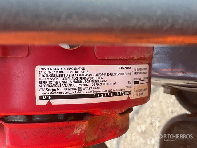 Belle LC3251 Vibratory Plate Compactor - Vibro ploča: slika Belle LC3251 Vibratory Plate Compactor - Vibro ploča Belle LC3251 Vibratory Plate Compactor - Vibro ploča: slika Belle LC3251 Vibratory Plate Compactor - Vibro ploča