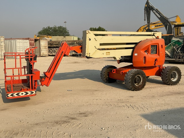 2002 JLG 450AJ Series ll 4WD Diesel Articulating Boom Lift - Zglobni krak: slika 2002 JLG 450AJ Series ll 4WD Diesel Articulating Boom Lift - Zglobni krak 2002 JLG 450AJ Series ll 4WD Diesel Articulating Boom Lift - Zglobni krak: slika 2002 JLG 450AJ Series ll 4WD Diesel Articulating Boom Lift - Zglobni krak