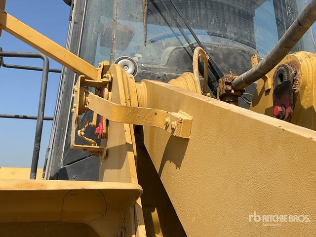 2005 Cat 966G Series II Wheel Loader - Utovarivač na kotačima: slika 2005 Cat 966G Series II Wheel Loader - Utovarivač na kotačima 2005 Cat 966G Series II Wheel Loader - Utovarivač na kotačima: slika 2005 Cat 966G Series II Wheel Loader - Utovarivač na kotačima