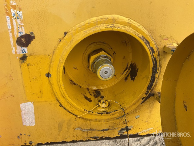 2010 Komatsu HM400-2R Articulated Dump Truck - Zglobni istovarivač: slika 2010 Komatsu HM400-2R Articulated Dump Truck - Zglobni istovarivač 2010 Komatsu HM400-2R Articulated Dump Truck - Zglobni istovarivač: slika 2010 Komatsu HM400-2R Articulated Dump Truck - Zglobni istovarivač