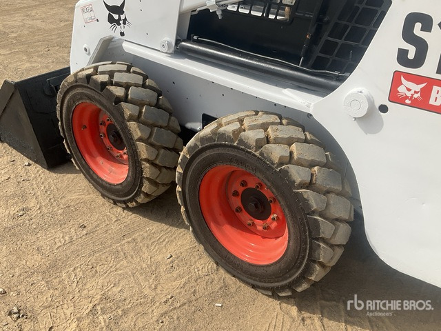 2011 Bobcat S130 Skid Steer Loader - Mini utovarivač: slika 2011 Bobcat S130 Skid Steer Loader - Mini utovarivač 2011 Bobcat S130 Skid Steer Loader - Mini utovarivač: slika 2011 Bobcat S130 Skid Steer Loader - Mini utovarivač